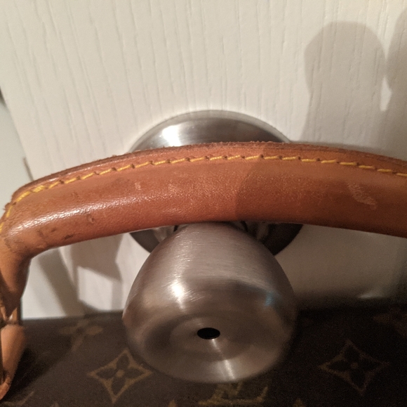 Louis Vuitton Garment Bag - Picture 10 of 16